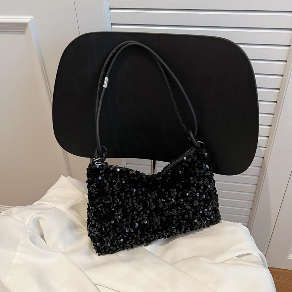 Bolsa Axila com Glitter Preta