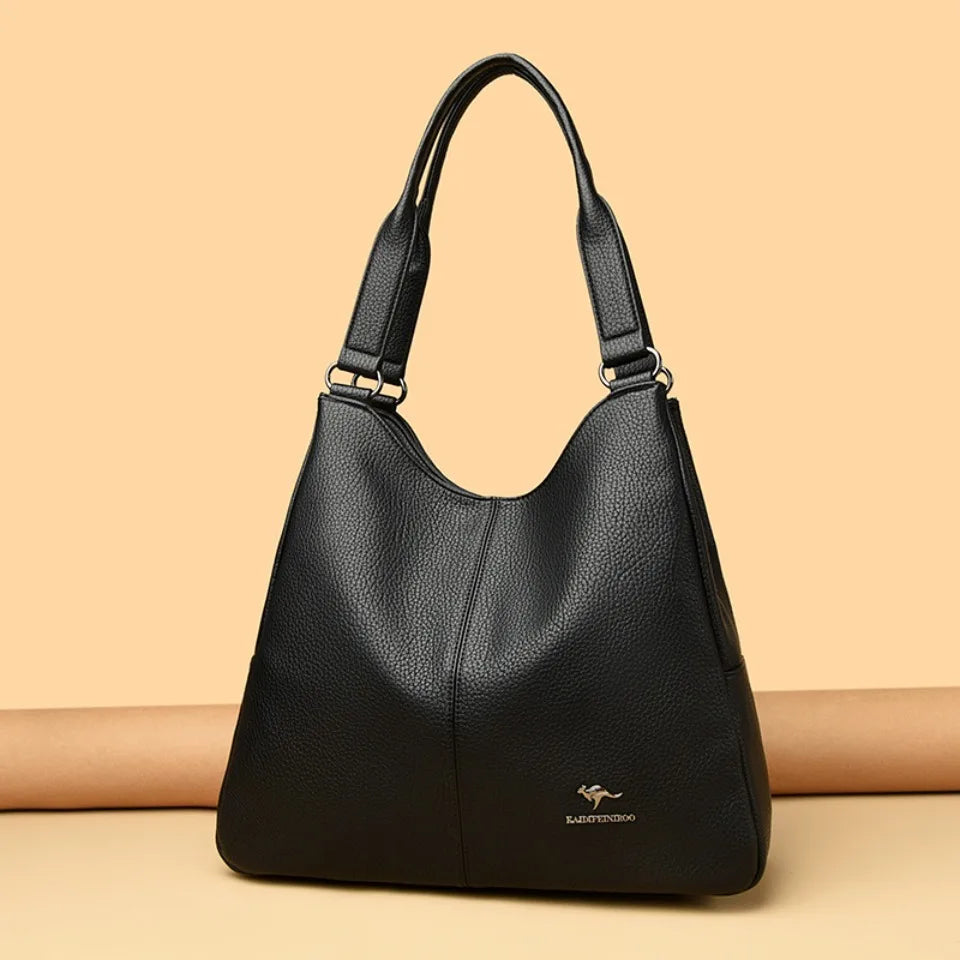 Bolsa Hobo de Couro com Alça Superior