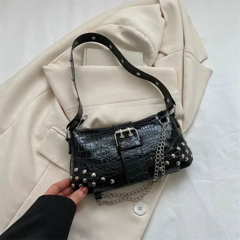 Bolsa Axila Minimalista Retrô