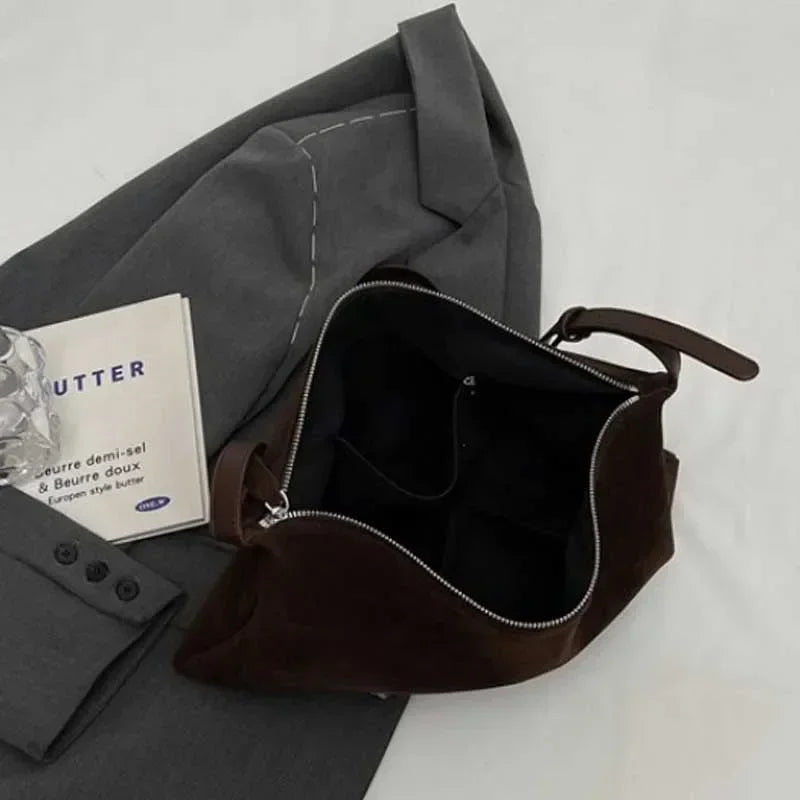 Bolsa Axila Minimalista Retrô